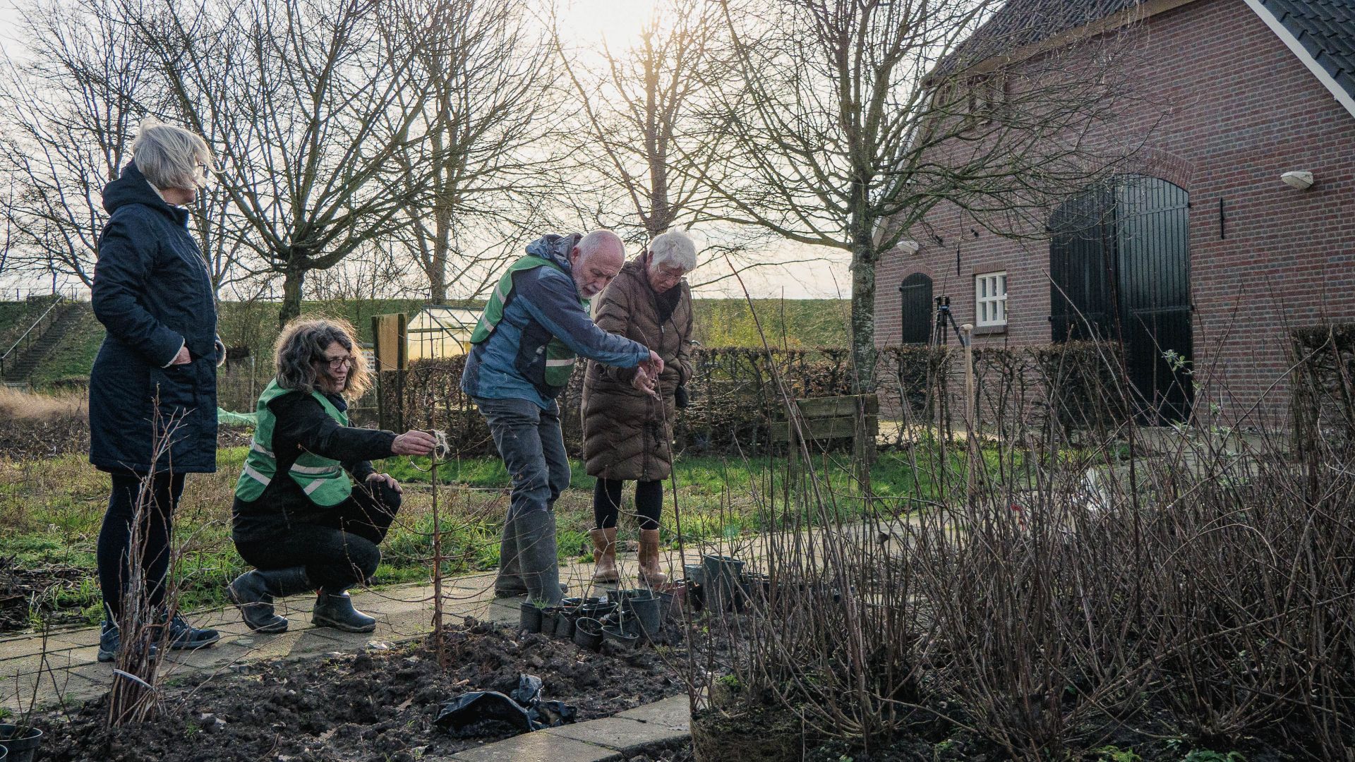 Help onze Bomenhub met boompjes redden…