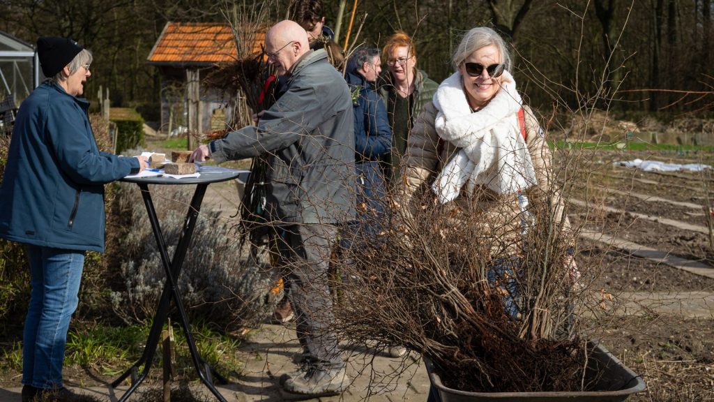 Eerste breng-en haaldag bij Bomenhub de Veldschuur van start