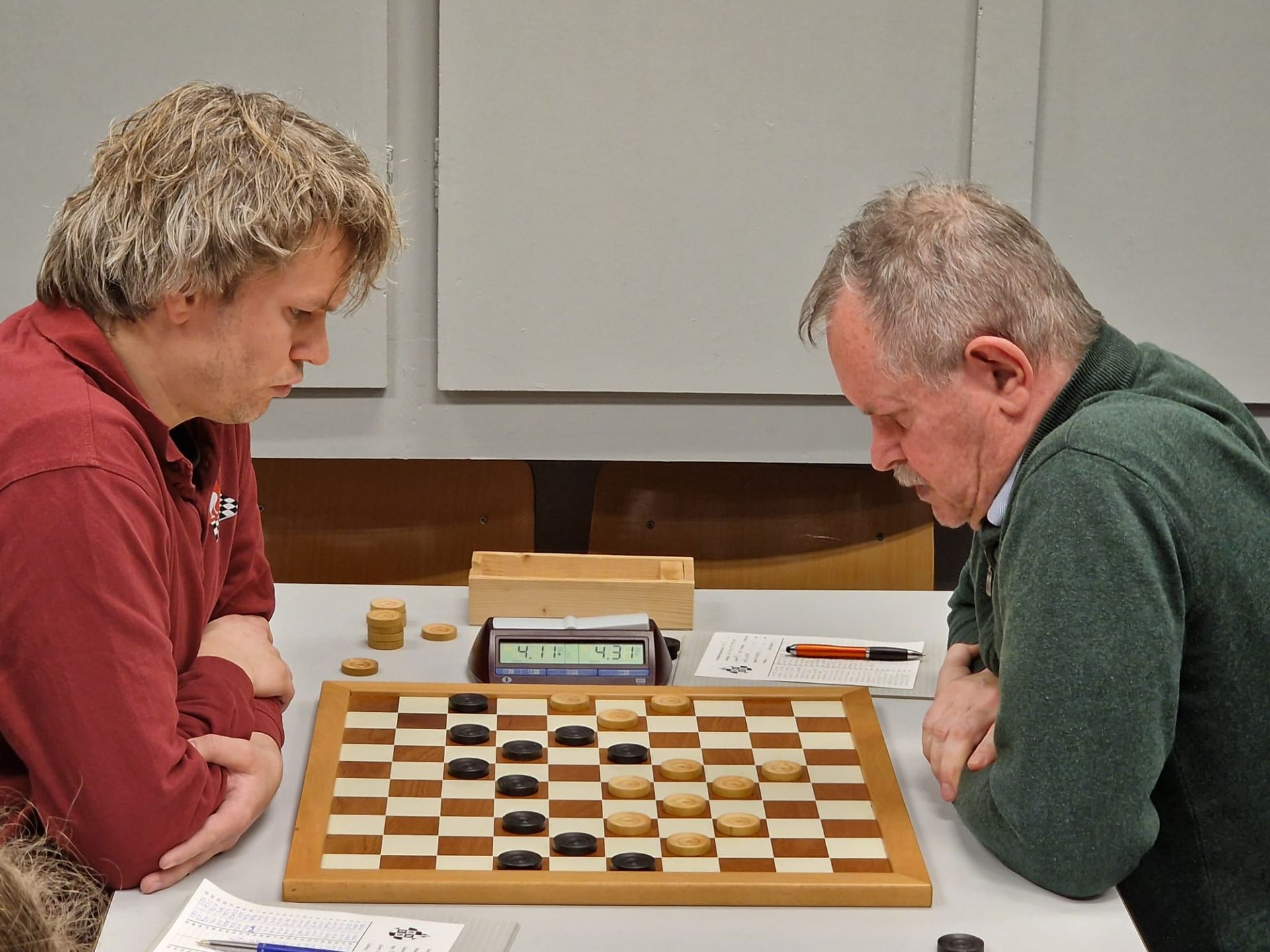 Damvereniging VBI Huissen te sterk voor Schiedam: 12-8