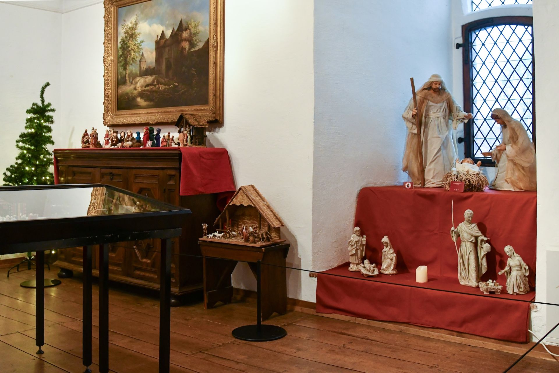 Kerststallententoonstelling kasteel Doornenburg.