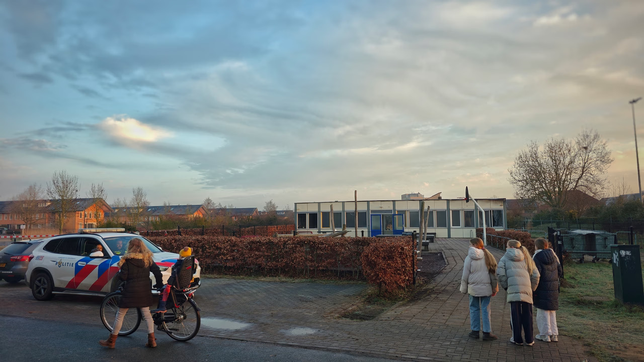 Nog onbekend wanneer leerlingen weer naar school kunnen na felle brand