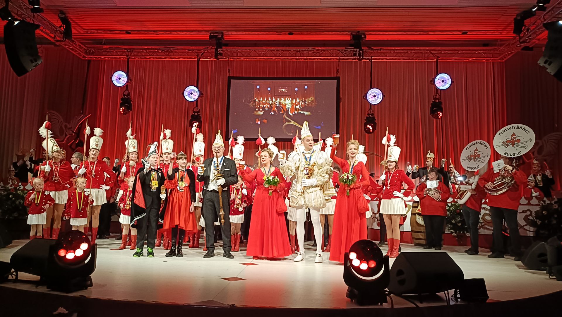 Kinderen zetten traditie voort met Pronkzitting Huissen