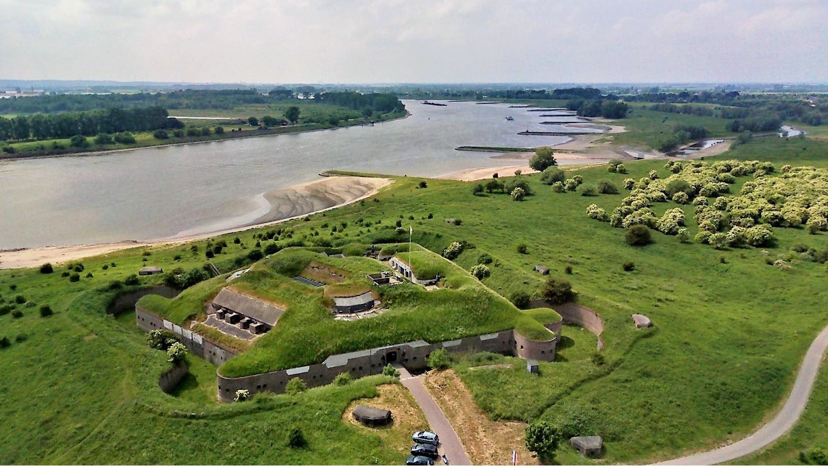 INDRUKWEKKEND PASEN OP FORT PANNERDEN: EEN FEEST VOOR JONG EN OUD
