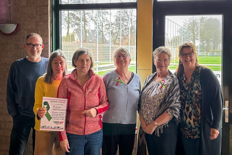 Groenrode Lintjes voor de zwerfafvalbrigade Haalderen.