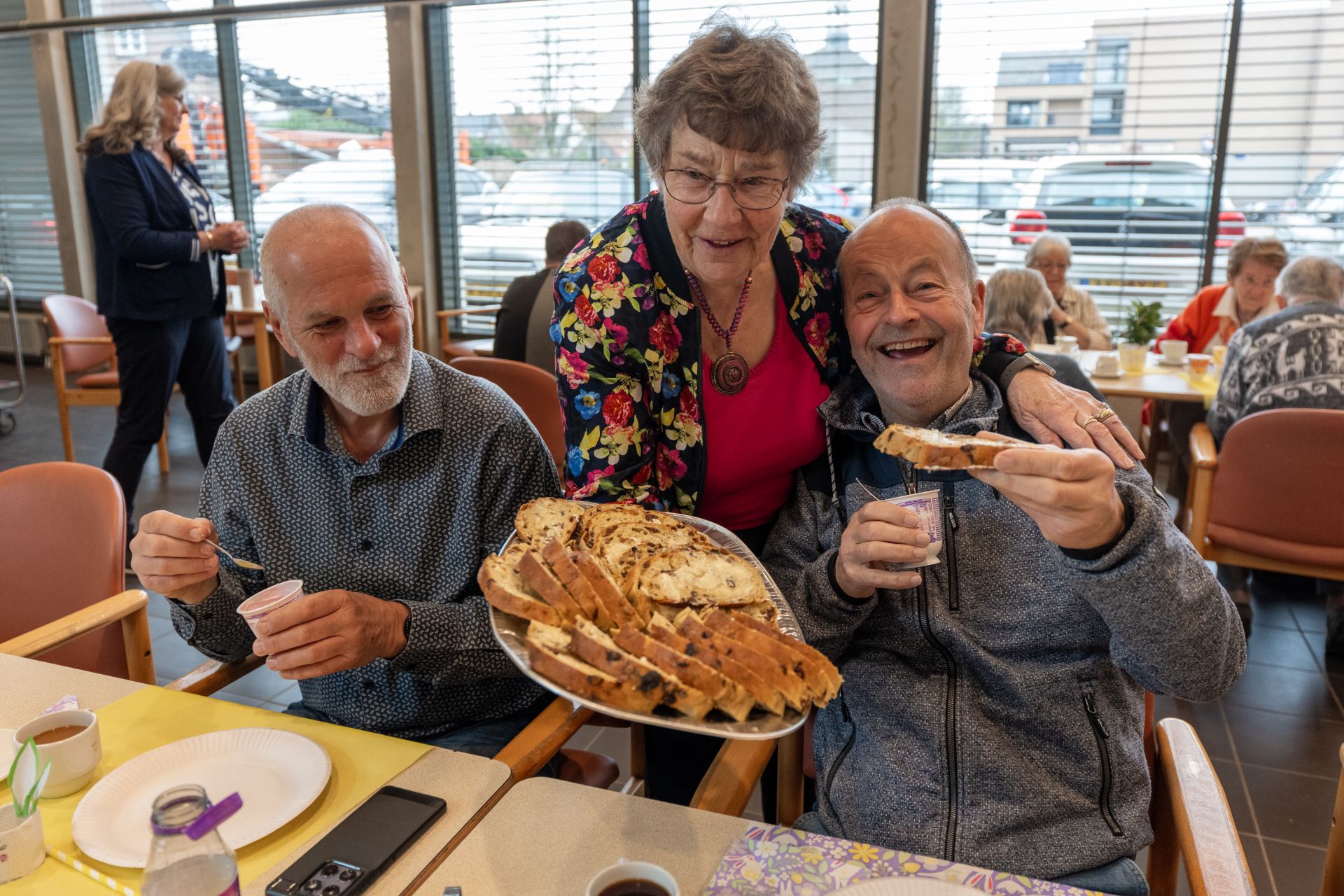 Samenzijn en gezelligheid bij de wekelijkse spelletjesochtend