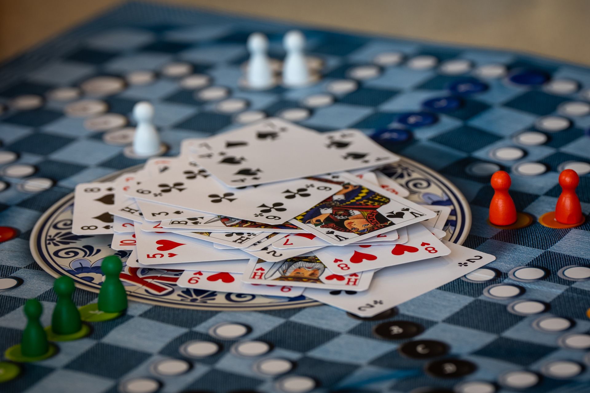 Geslaagde spelletjesavond voor 30- tot 50-jarigen in Lingewaard