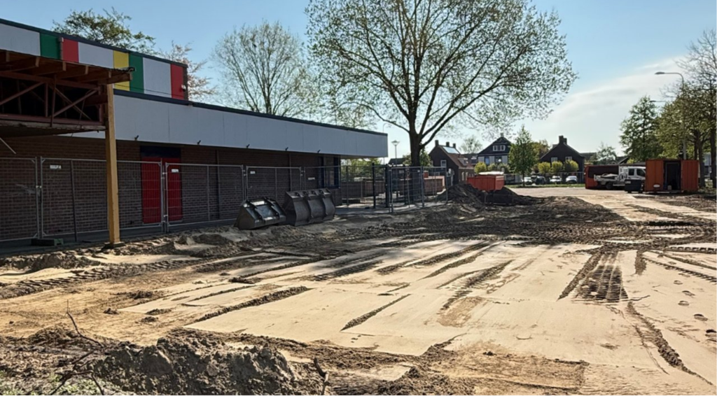 Gemeente druk bezig met graven voor nieuwbouw IKC Het Sterrenbos