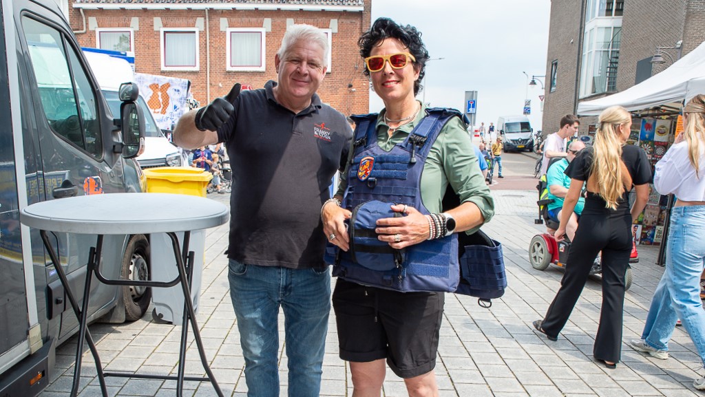 Frietactie Franky en Coen trok veel publiek op meimarkt.