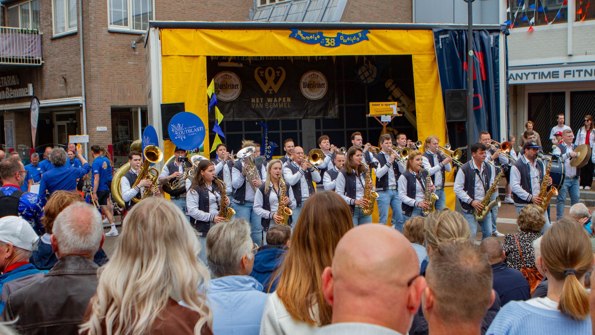 Muzikale feestzee overspoelt Bemmel.