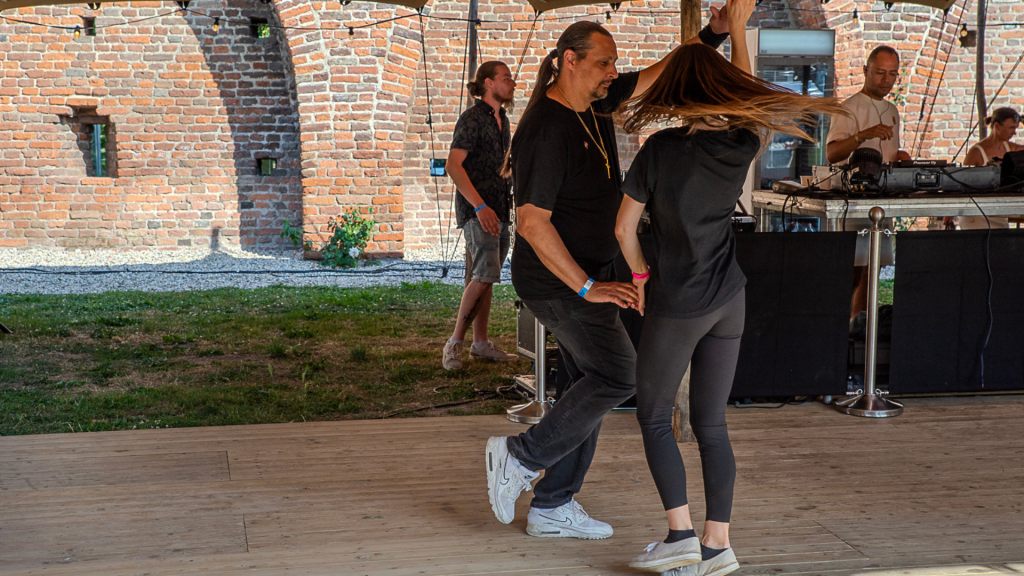 Eerste editie van Latin-X-Plosion Festival laat Doornenburg swingen
