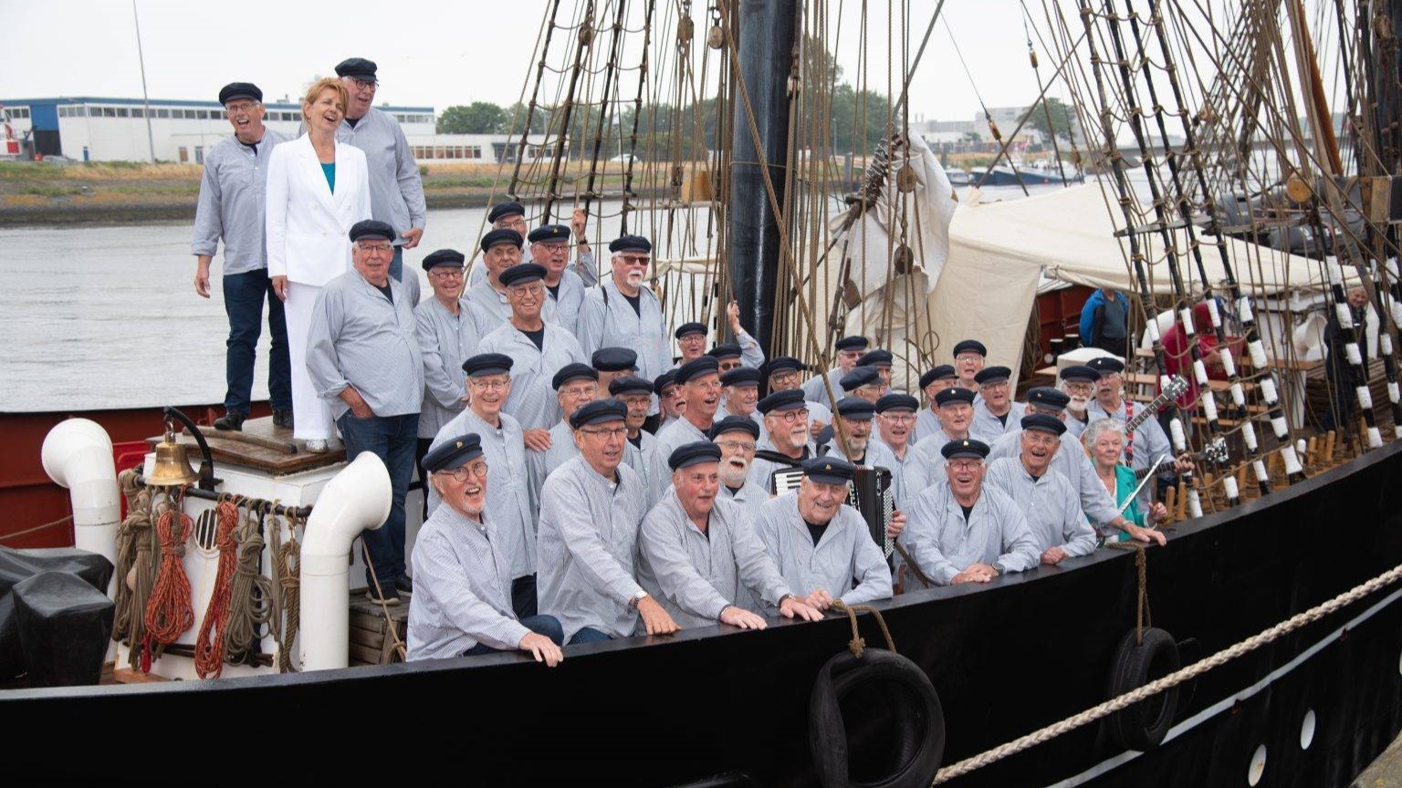Zeemanskoor Schip Ahoy opent derde seizoen Muziekcafé ZK.