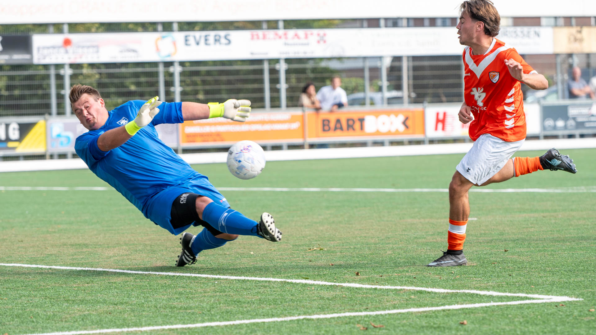 Angeren wint van Leones met 4-2