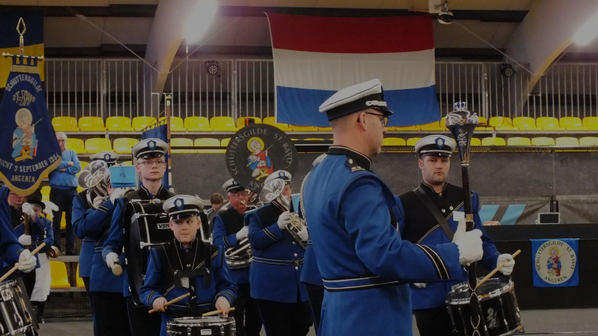 Schuttersgilde St. Bavo viert 70ste verjaardag in nieuwe uniformen